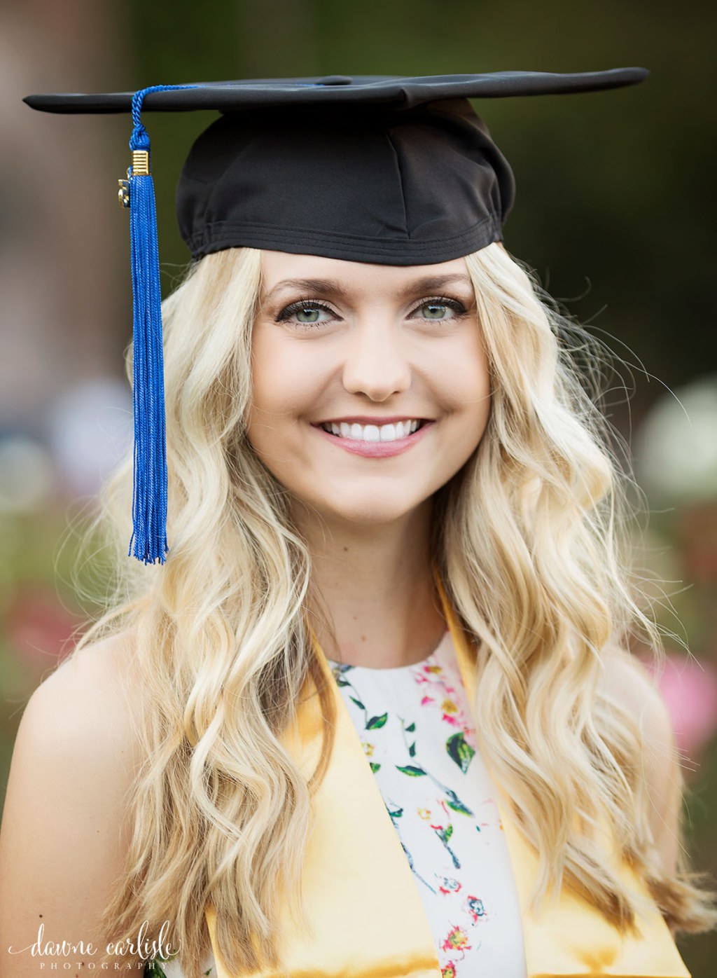 Picture of: tips for capturing graduation photos or cap and gown sessions